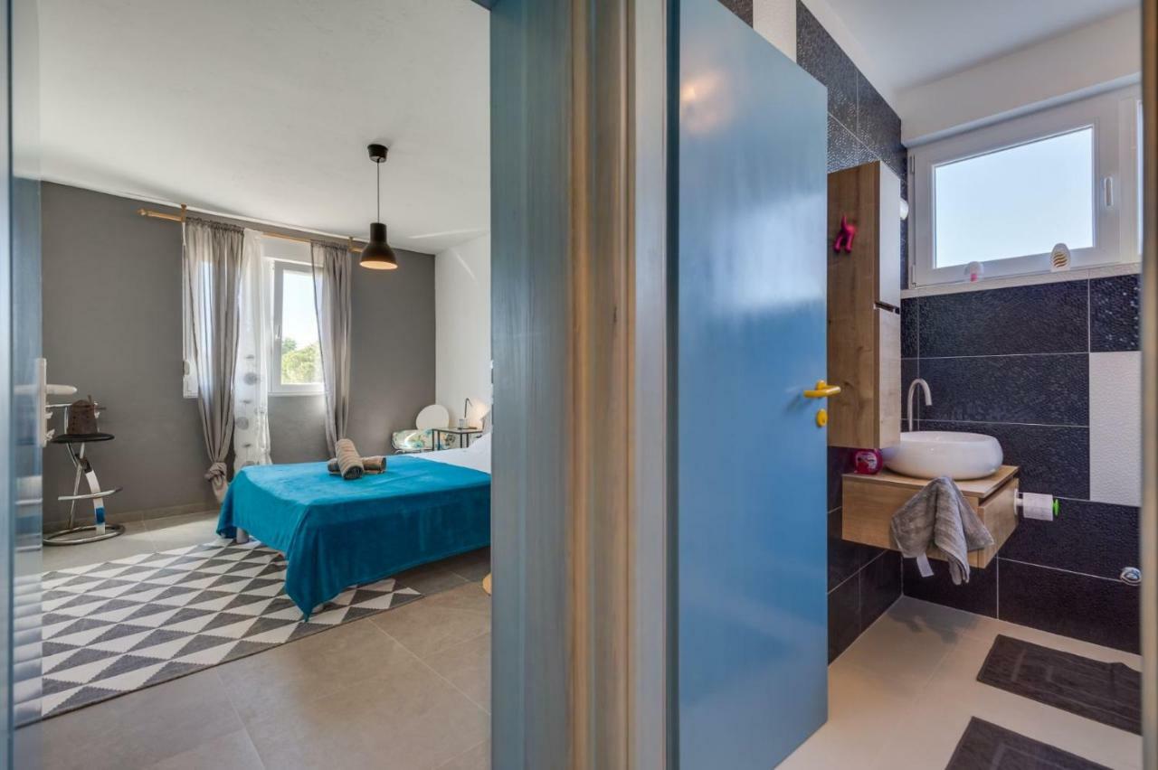 Apartment Marija Petrcane Bagian luar foto